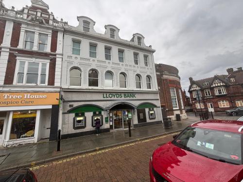 4 West Street, Havant, PO9