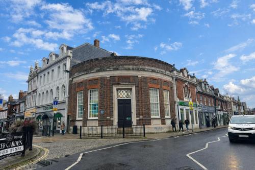 2 West Street & 3 North Street, Havant, PO9