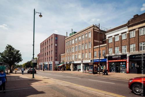 11 Station Road, Upminster, Essex, RM14