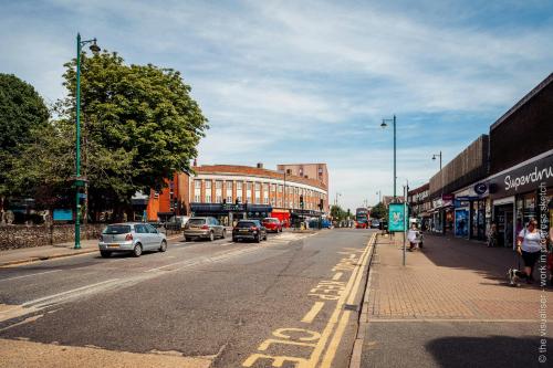 11 Station Road, Upminster, Essex, RM14