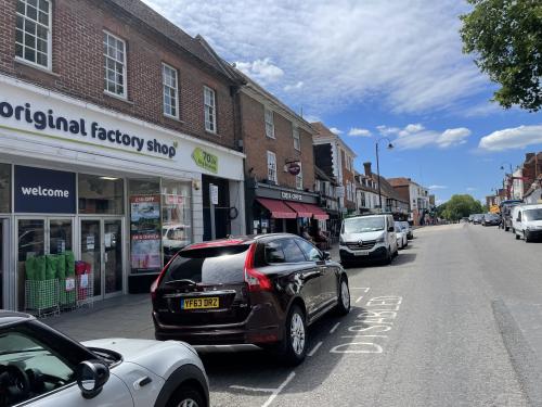 9-11 High Street, Tenterden, TN30