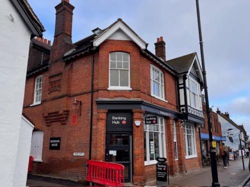 89 High Street, Billericay, CM12