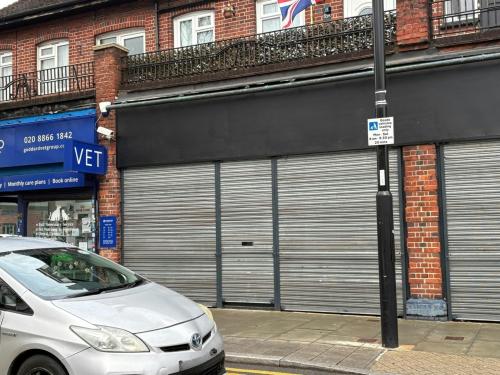 85 Field End Road, Eastcote, HA5