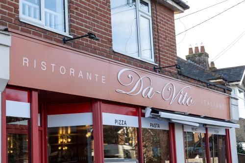 2-4 Christchurch Road & 5 Milton Green, New Milton, BH25