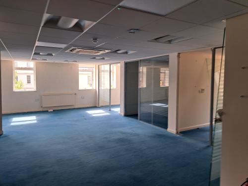 65 /66 Market Place, Chippenham, SN15