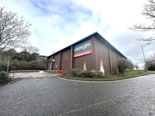 Former Carpetright, Bellfield Road, High Wycombe, HP13