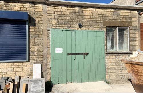 Alderton 5, Priory Park Industrial Estate, London Road, Tetbury, GL8