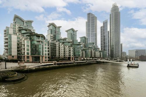 2a St. George's Wharf, Nine Elms, London, SW8