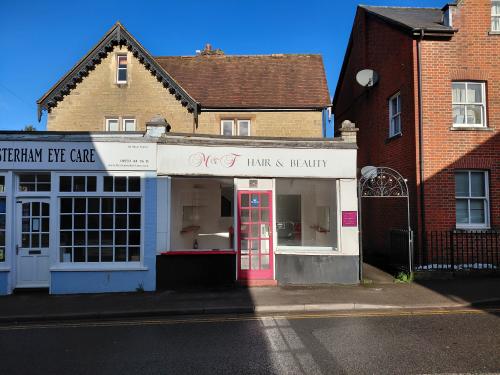 16 High Street, Westerham, TN16