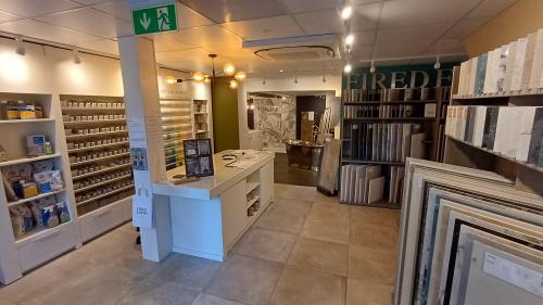 Ground Floor Shop, 27-28 Burgate, Canterbury, CT1