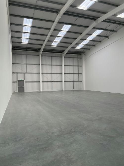 Unit 8, Trade City Luton, M1 Junction 11, Kingsway, Luton, LU1