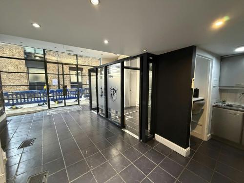 34a Shad Thames, Butlers Wharf, London, SE1