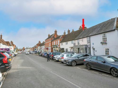 103 / 109 High Street, Odiham, RG29