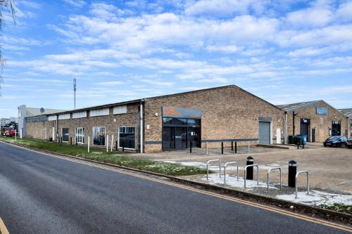 Unit C2, Peartree Road, Stanway, Colchester, CO3
