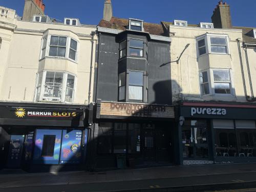 11 St. James's Street, Brighton, BN2