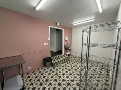 3 The Broadway, Hatfield, AL9
