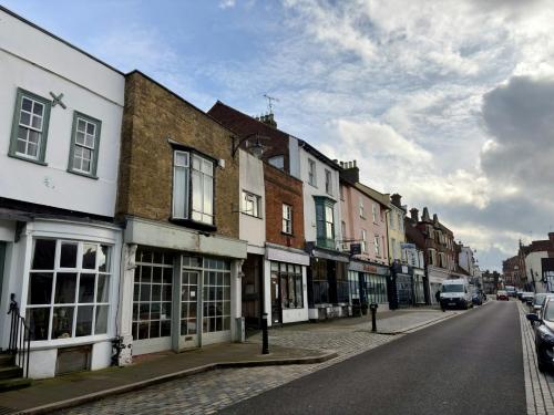 101 High Street, Hemel Hempstead, HP1