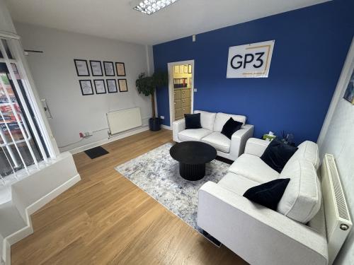 50 Rosemead Drive, Oadby, Leicester, LE2