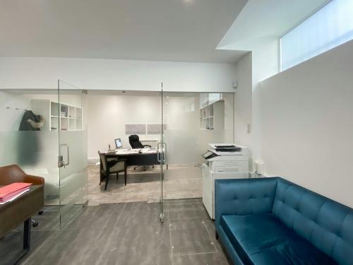 106 Hampstead Road, Euston, London, NW1