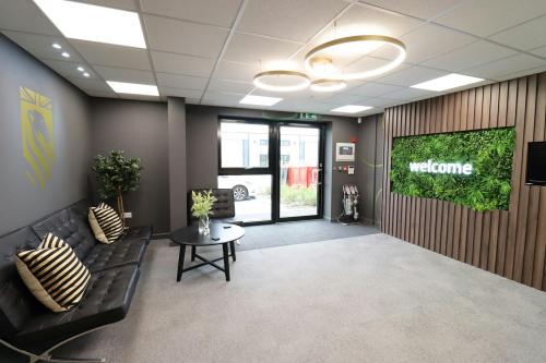 Unit 18/19 Preston Place, Vision Park, Upper Caldecote, Biggleswade, SG18
