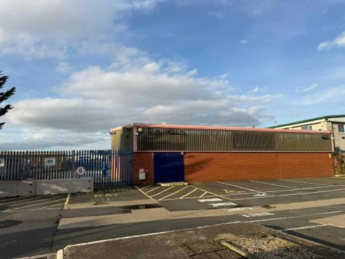 Unit 2, Thirsk Industrial Estate, Thirsk, YO7