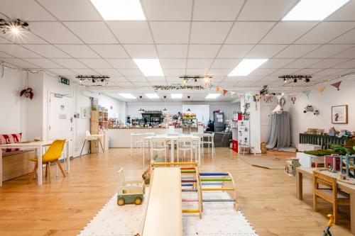 Unit 3 Oakwood House, 414-422 Hackney Road, Cambridge Heath, London, E2