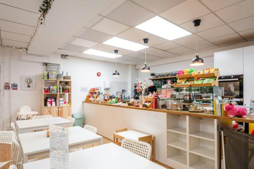 Unit 3 Oakwood House, 414-422 Hackney Road, Cambridge Heath, London, E2