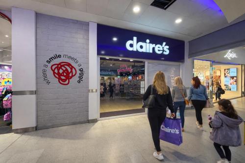 Unit 25a, Cascades Shopping Centre, Commercial Road, Portsmouth, PO1