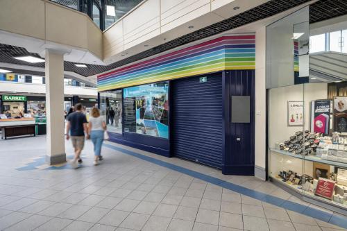 Su 9-11, Meridian Shopping Centre, Havant, PO9