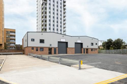 unit 18-19, Langhedge Lane Industrial Estate, Tottenham, London, N18