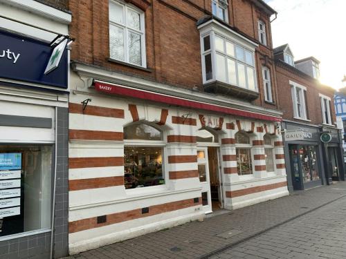 6 High Street, Harpenden, AL5