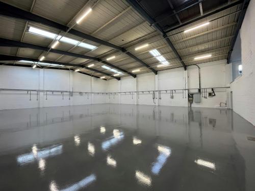 Unit 20, Elgin Industrial Estate, Athena Avenue, Swindon, SN2