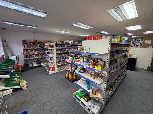 Unit 6, Compton Acres Shopping Precinct, Compton Acres, West Bridgford, Nottingham, NG2