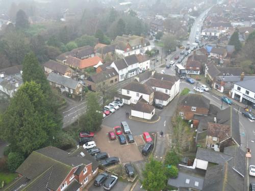 3 The Square, Liphook, GU30