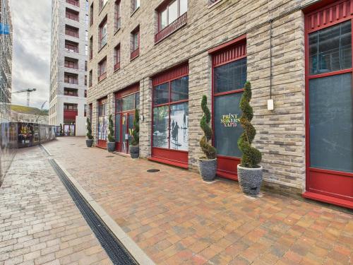 Unit 4 Printmakers Yard, High Street, Brentford, TW8