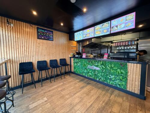 160 Hermon Hill, South Woodfood, London, E18