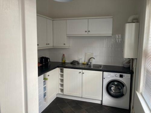 26-28 High Street, Sunninghill, SL5