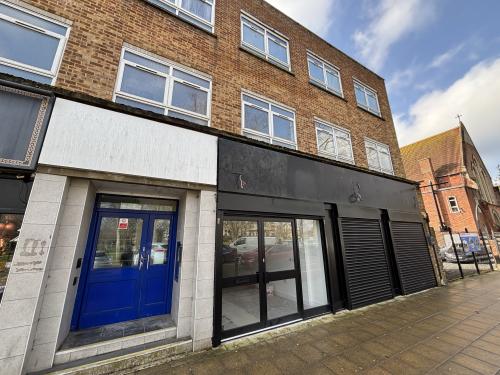 Shop A, 47-51 Leigh Road, Eastleigh, SO50