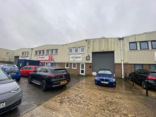 Holmethorpe Industrial Estate, 35 Ormside Way, Redhill, RH1