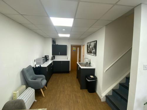Holmethorpe Industrial Estate, 35 Ormside Way, Redhill, RH1