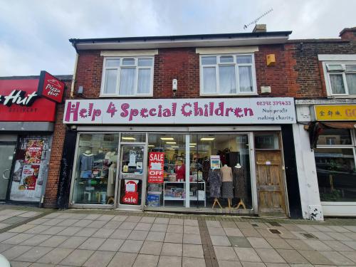 107 High Street, Cosham, Portsmouth, PO6