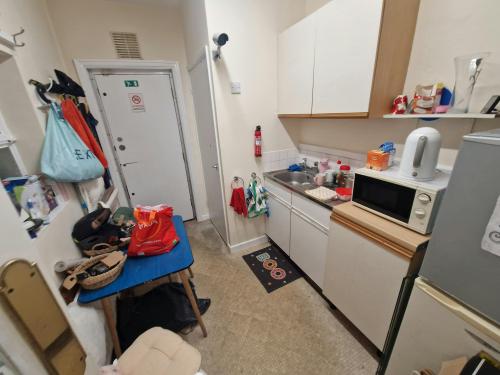 107 High Street, Cosham, Portsmouth, PO6