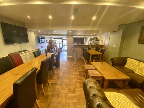 24 High Street, Toddington, Dunstable, LU5