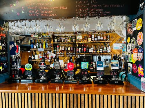 The Neptune Beer Emporium, 46 St. Helens Street, Chesterfield, S41