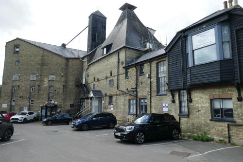 Unit J The Maltings, Station Road, Sawbridgeworth, CM21