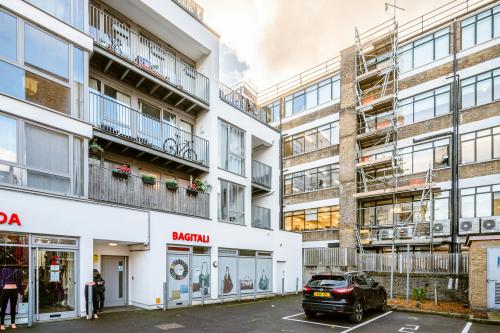 Unit 1 Ropewalk Gardens, Whitechapel, London, E1