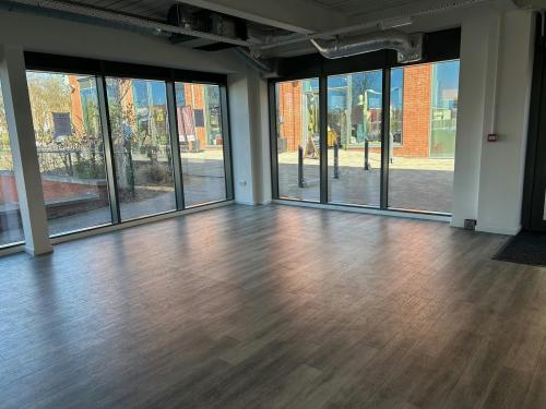 Unit 10, Elms Walk, Wokingham, RG40