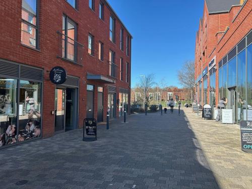 Unit 10, Elms Walk, Wokingham, RG40