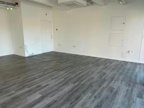 Unit 10, Elms Walk, Wokingham, RG40