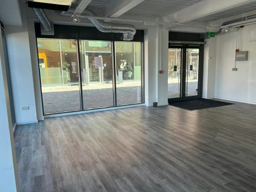 Unit 10, Elms Walk, Wokingham, RG40